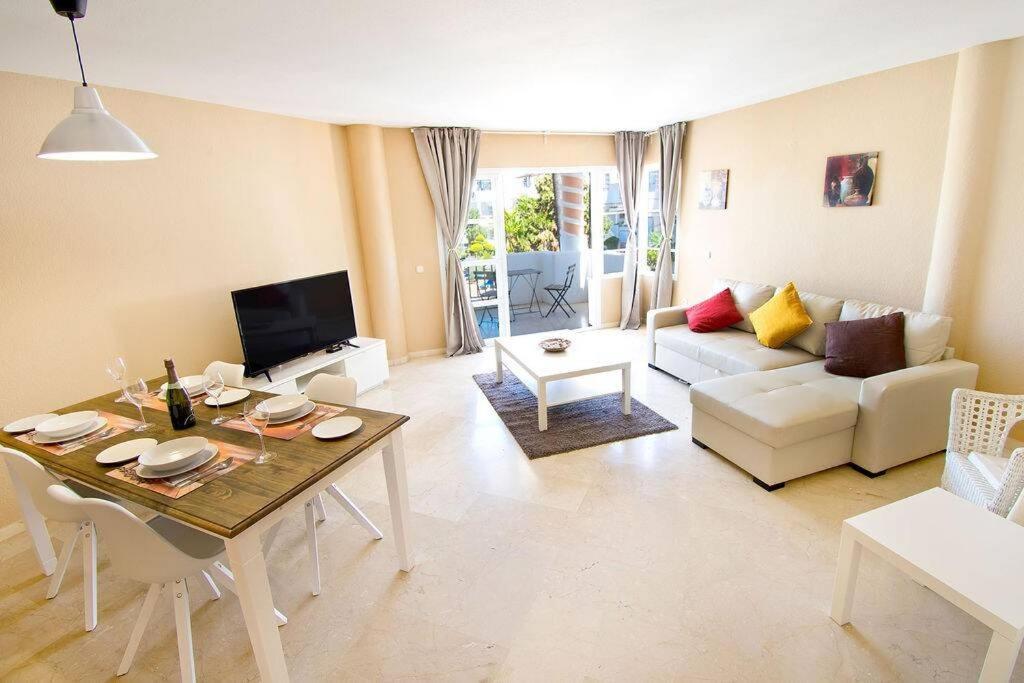 Spectacular Apartment In Matchroom Country Club فوينخيرولا المظهر الخارجي الصورة